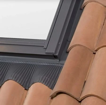 Dakea Universal Tile Flashing Kit KUF C2A 55 x 78cm