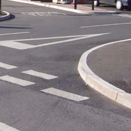 Radius Kerb Bull Nosed Internal 3Mtr 125 x 150mm Ref RK0557300