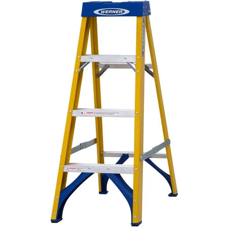 4 Tread Fibreglass S400 Heavy Duty Step Ladder Ref 52744418